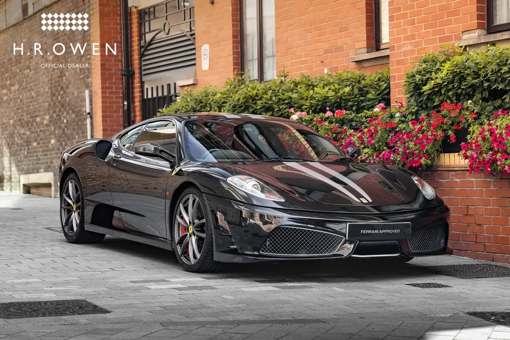 Ferrari 430 Scuderia, full-car front three-quarter view.