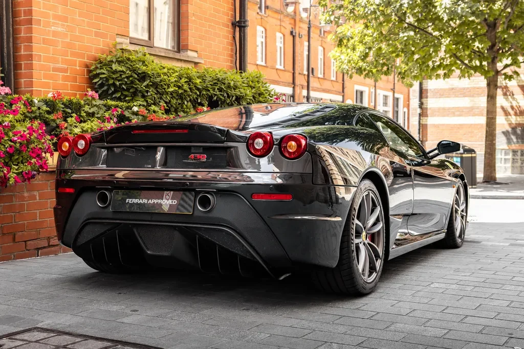 Ferrari 430 Scuderia, 2/10