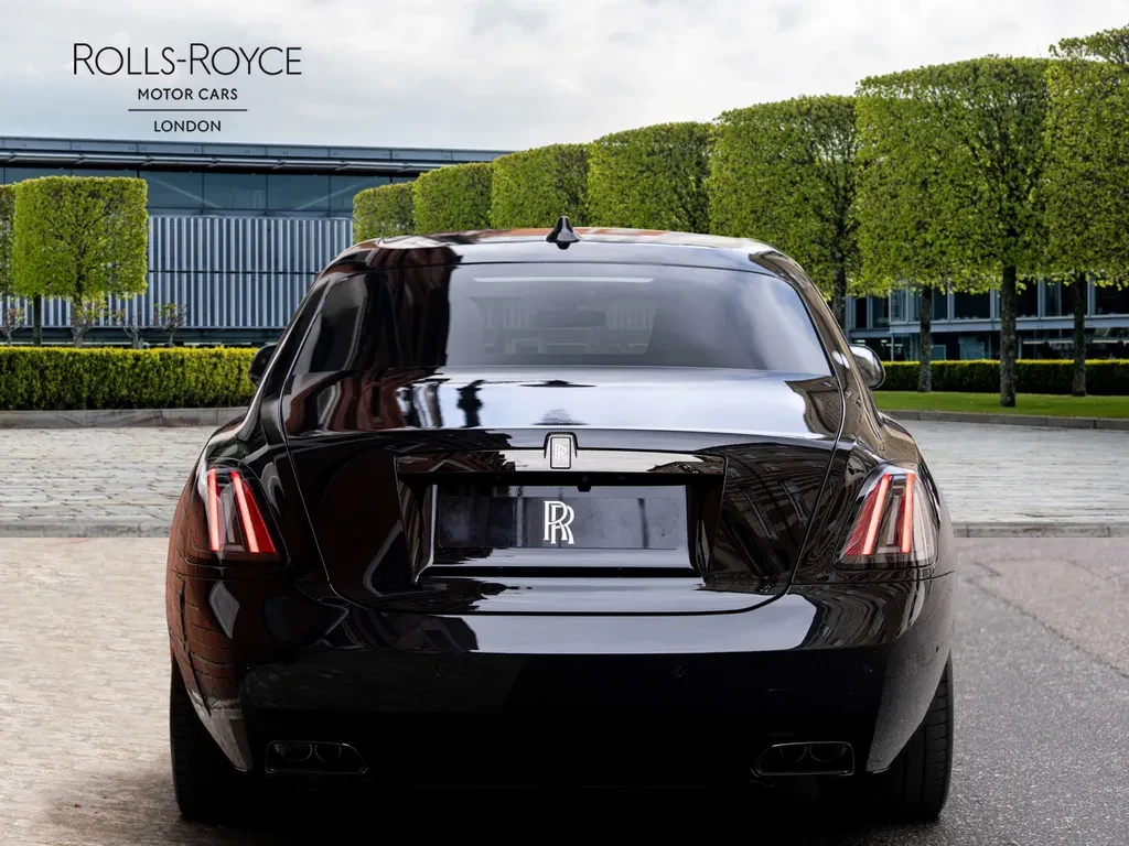 Rolls-Royce Ghost Series II, 6/10