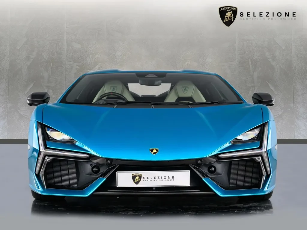 Lamborghini Revuelto, 5/10