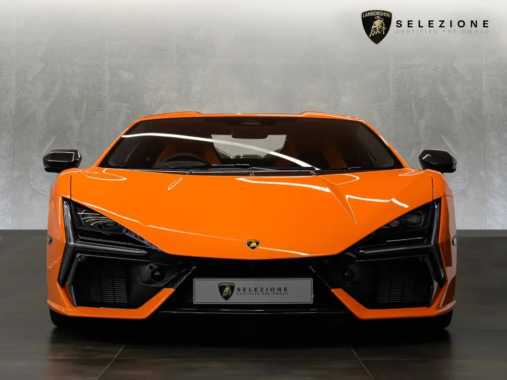 Lamborghini Revuelto, 5/10