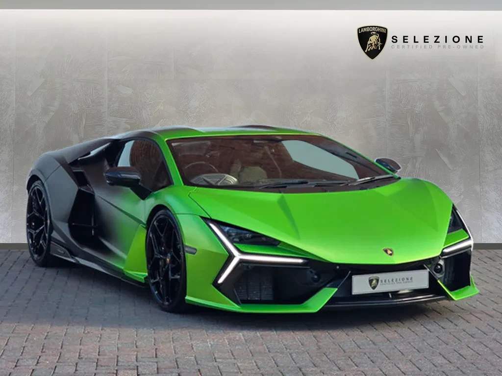 Lamborghini Revuelto, full-car front three-quarter view.