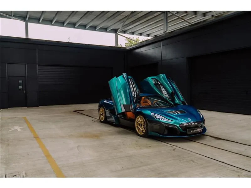 Rimac Nevera, 8/10