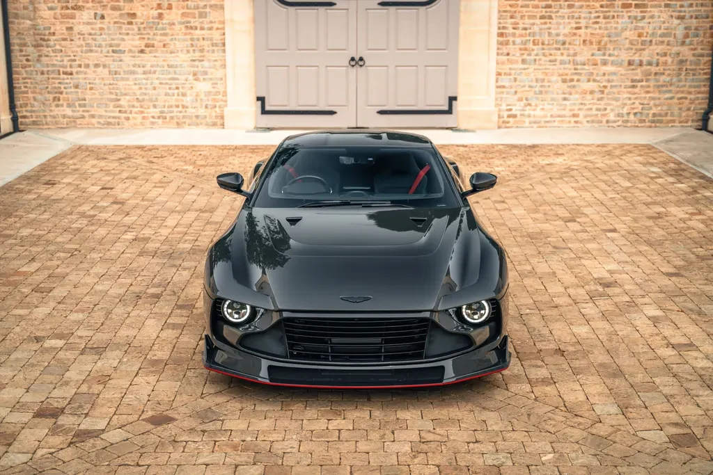 Aston Martin Valour, 5/10