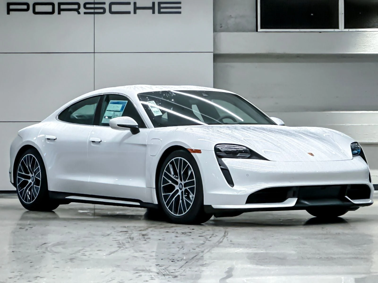 2024 Porsche Taycan Turbo (Original Version), 10/20