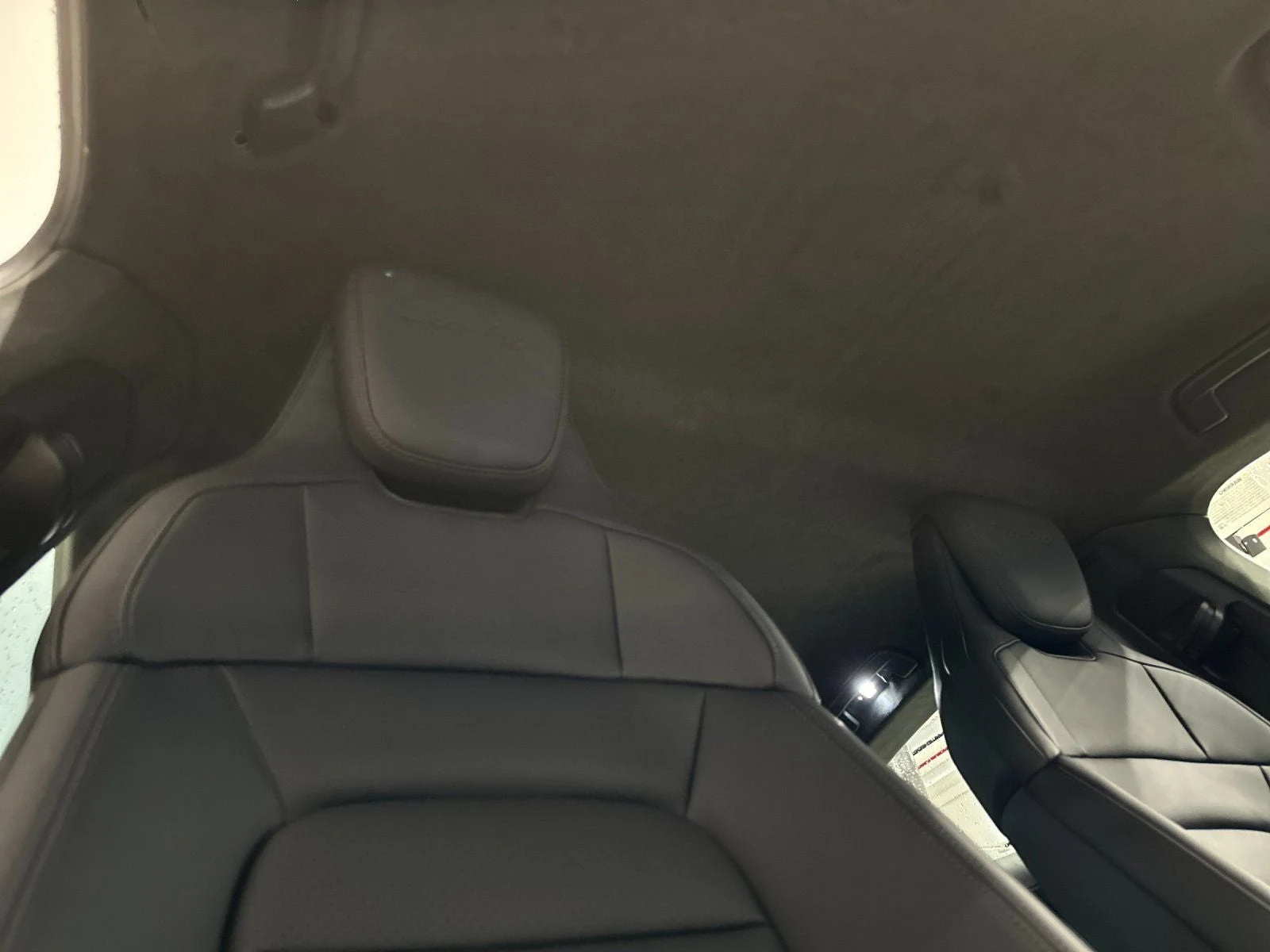 2024 Porsche Taycan Turbo (Original Version), 18/20