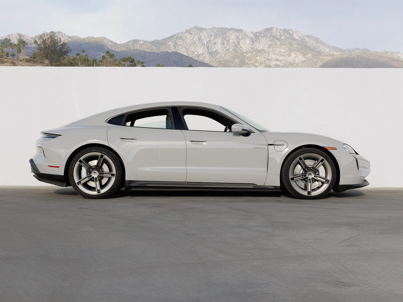 2025 Porsche Taycan Turbo (2025 Update), 8/20
