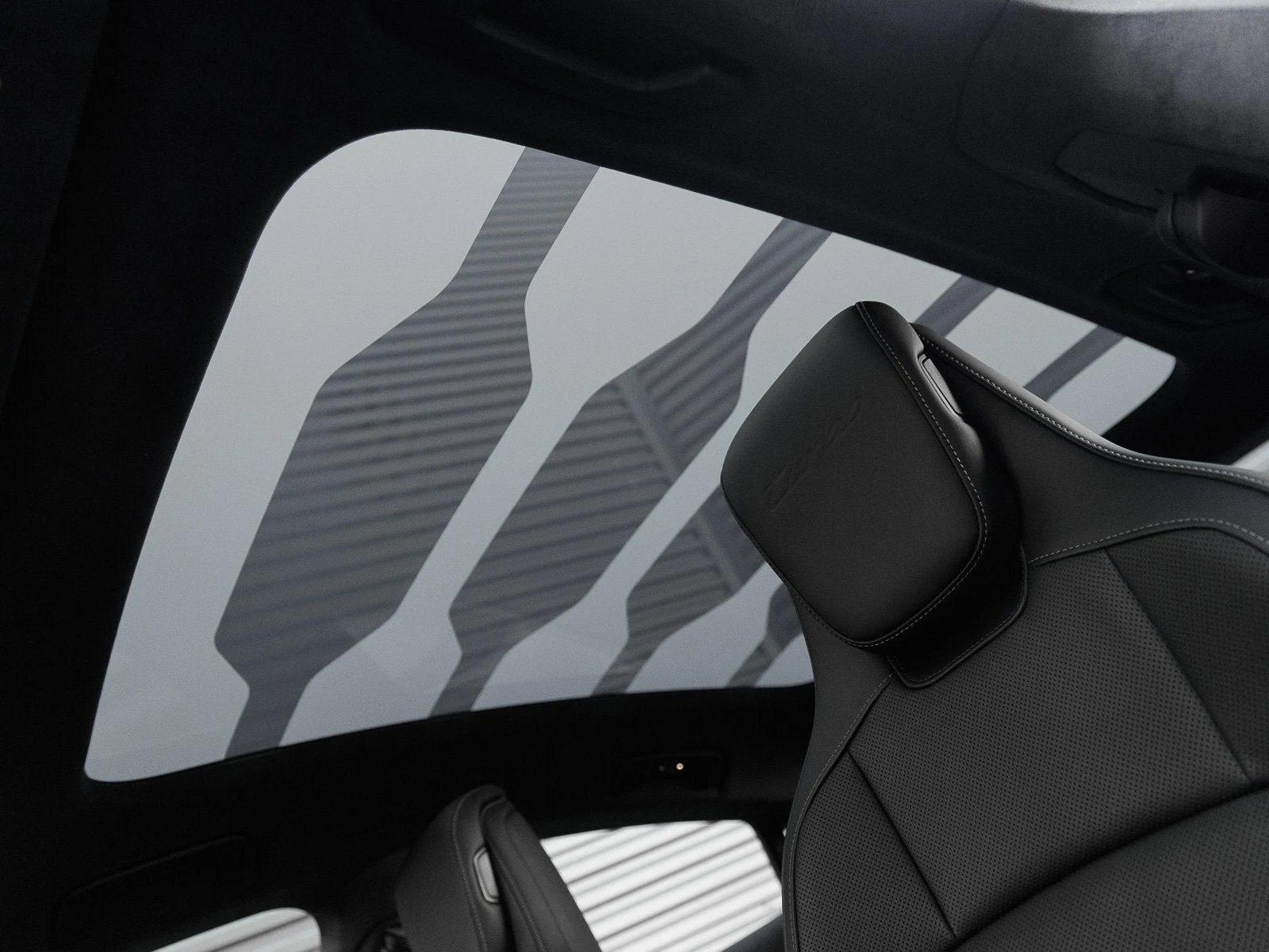 2025 Porsche Taycan Turbo (2025 Update), 18/20