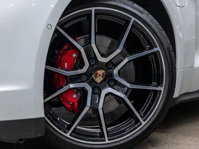 2025 Porsche Taycan 4S (2025 Update), 18/20
