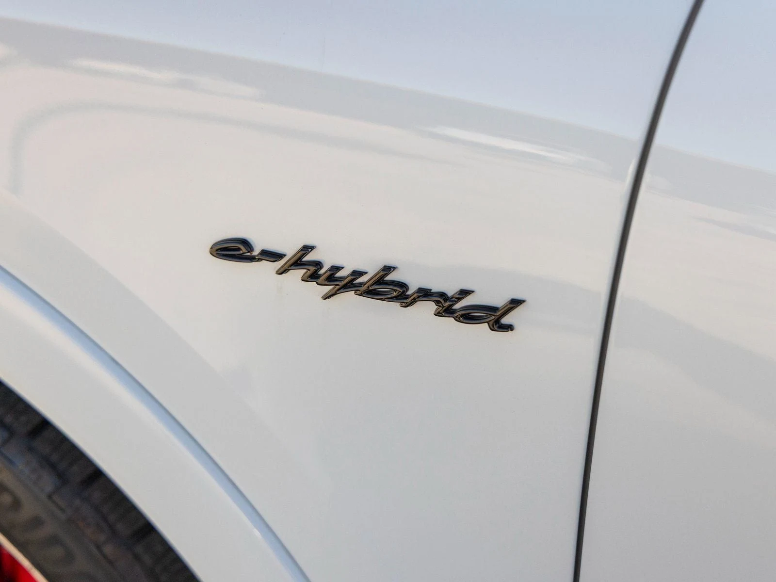 2025 Porsche Cayenne Turbo E-Hybrid Coupé (3rd Generation), 18/20