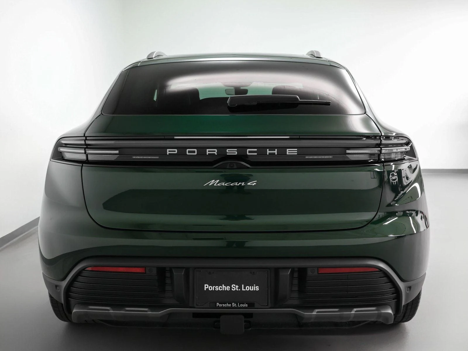 2025 Porsche Macan 4 Electric (XAB), 11/20