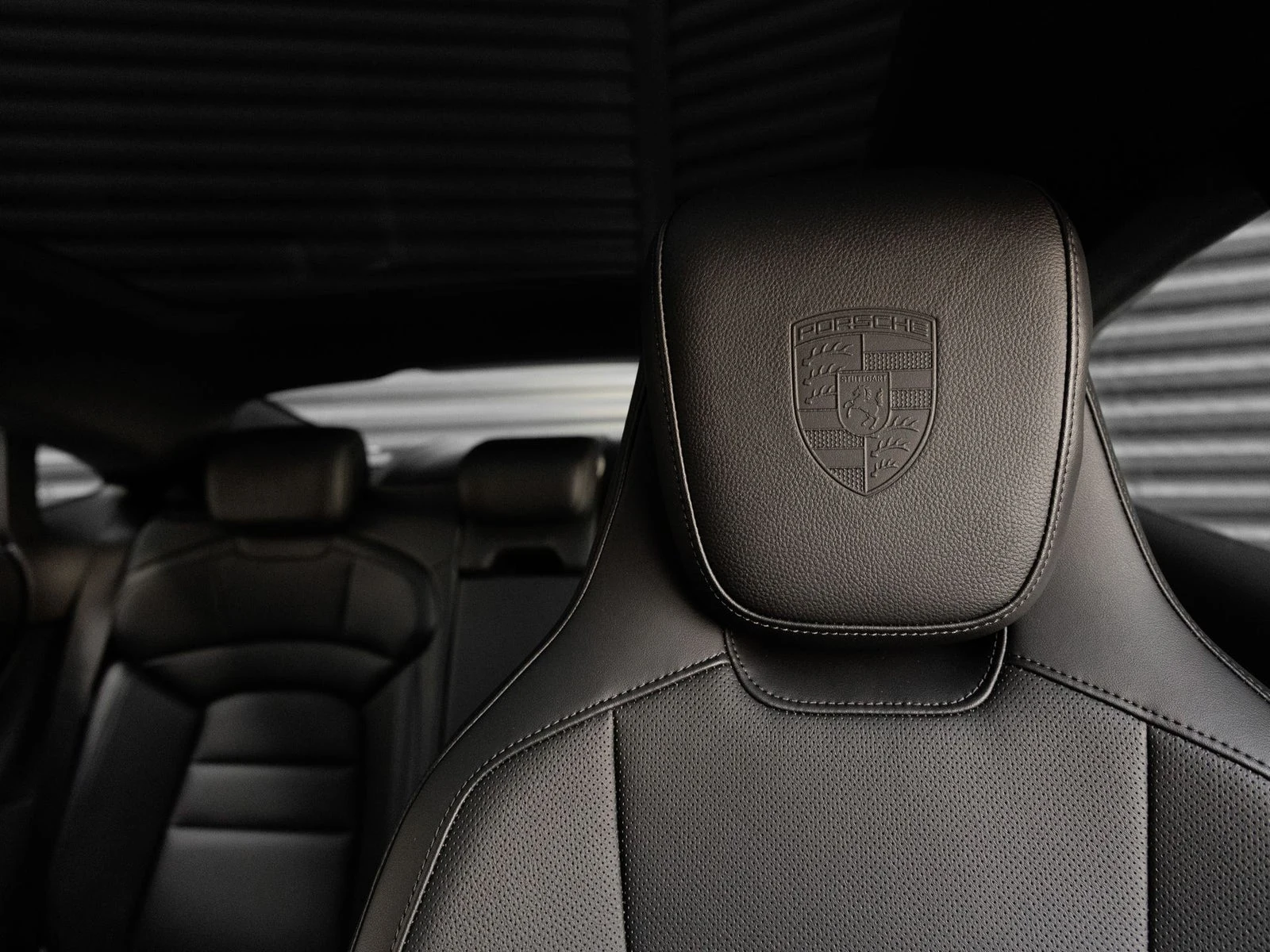 2025 Porsche Taycan 4 Sedan (2025 Update), 17/20