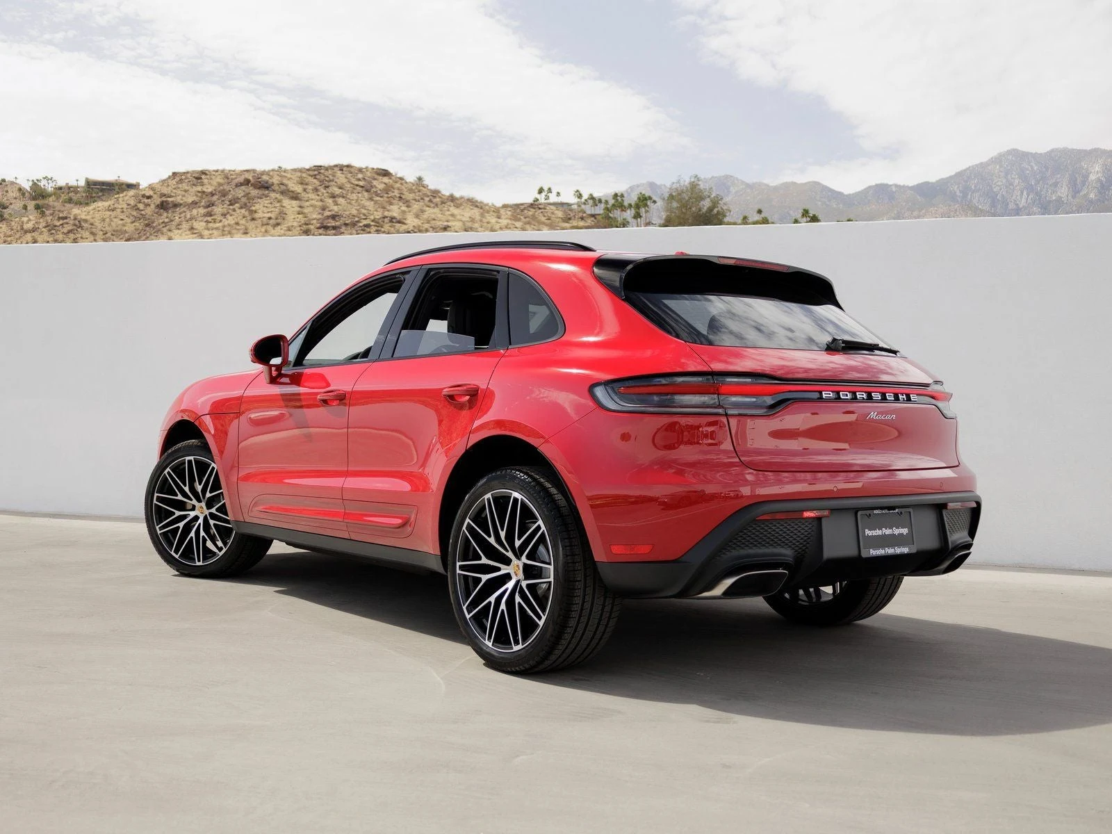 2025 Porsche Macan (95B), 3/20