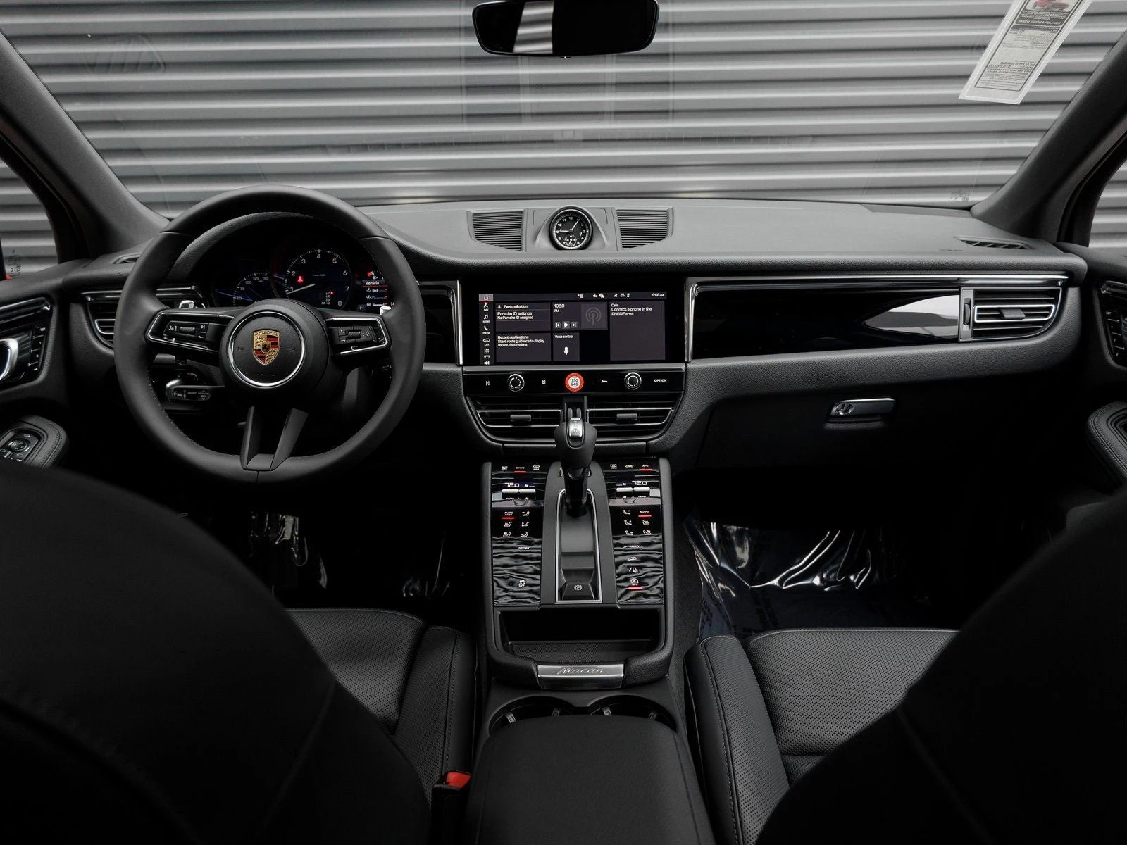 2025 Porsche Macan (95B), 12/20