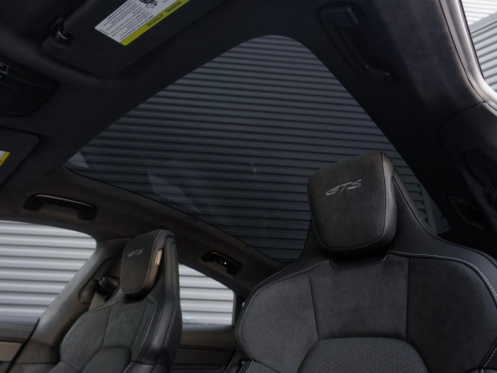 2025 Porsche Taycan GTS (2025 Update), 16/20
