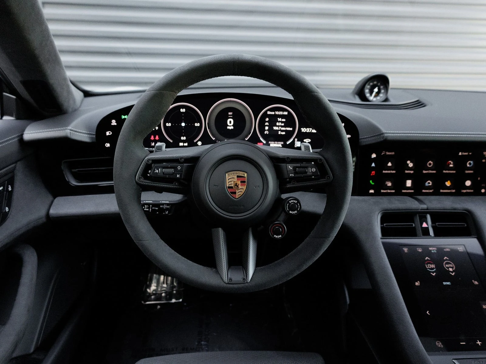 2025 Porsche Taycan GTS (2025 Update), 19/20