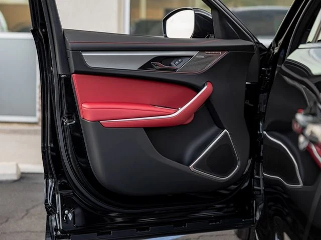 2026 Jaguar F-Pace P250 R-Dynamic S (X761), 12/20