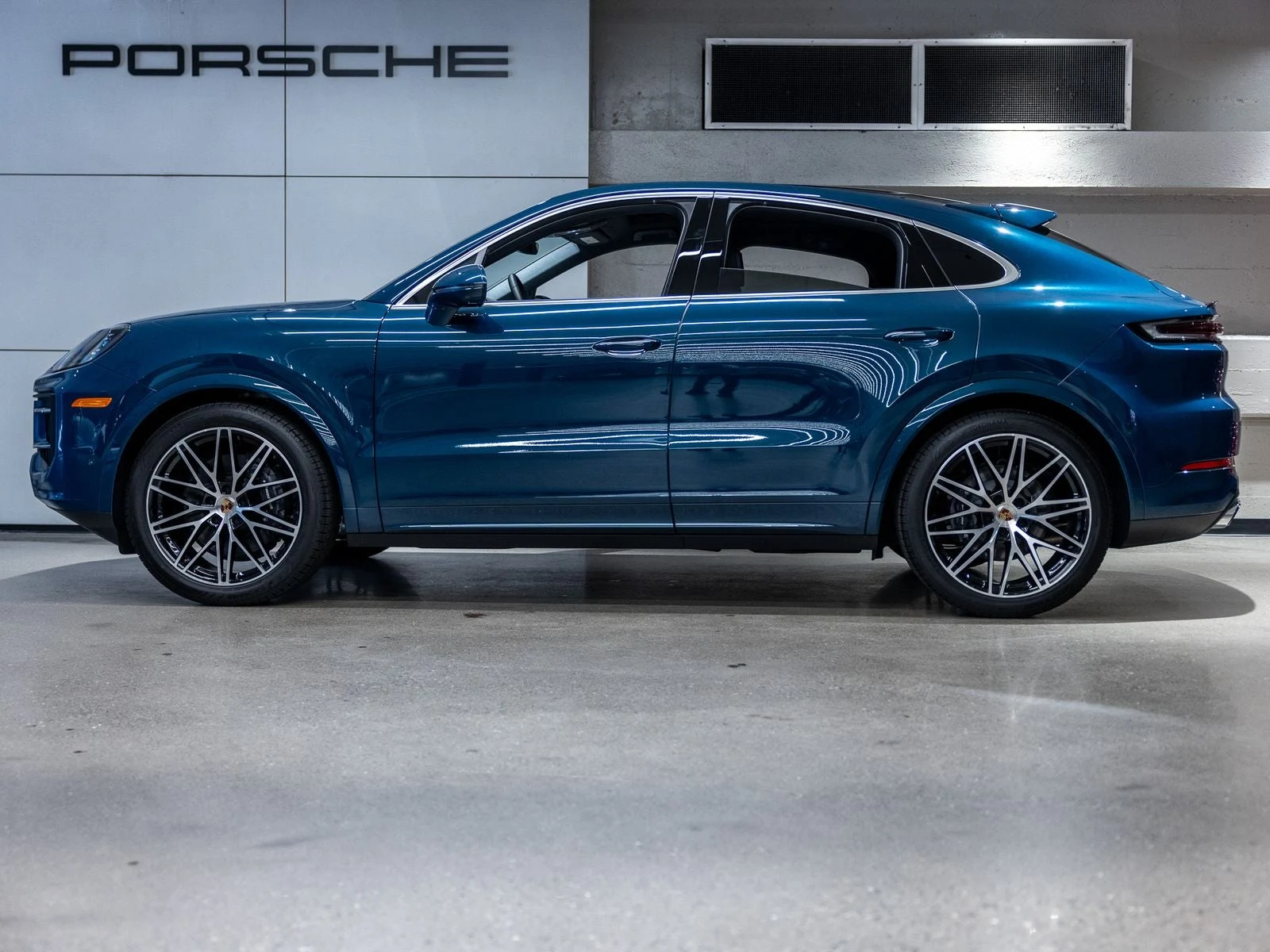 2025 Porsche Cayenne Coupé (3rd Generation), 2/20