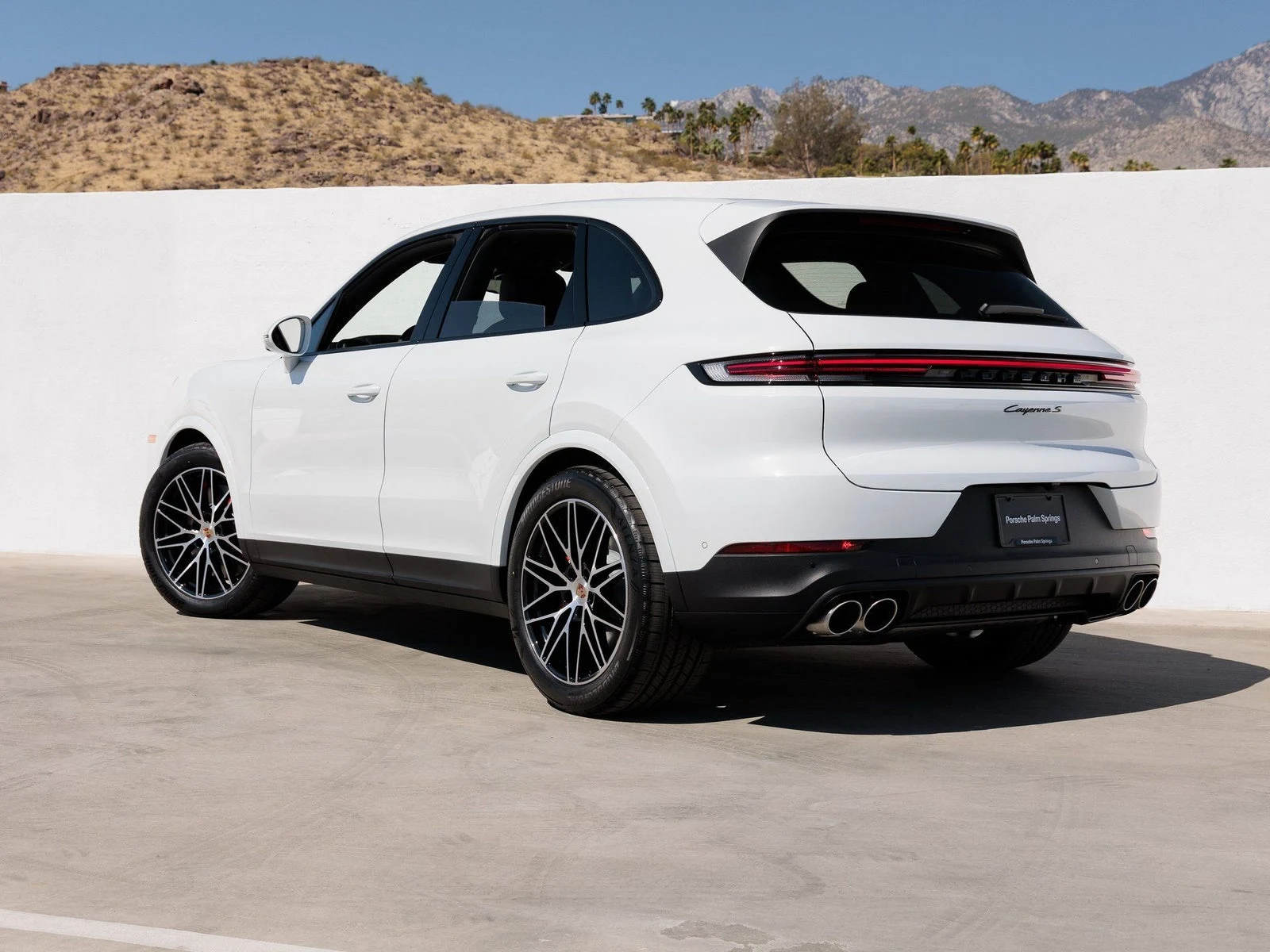 2025 Porsche Cayenne S (3rd Generation), 3/20