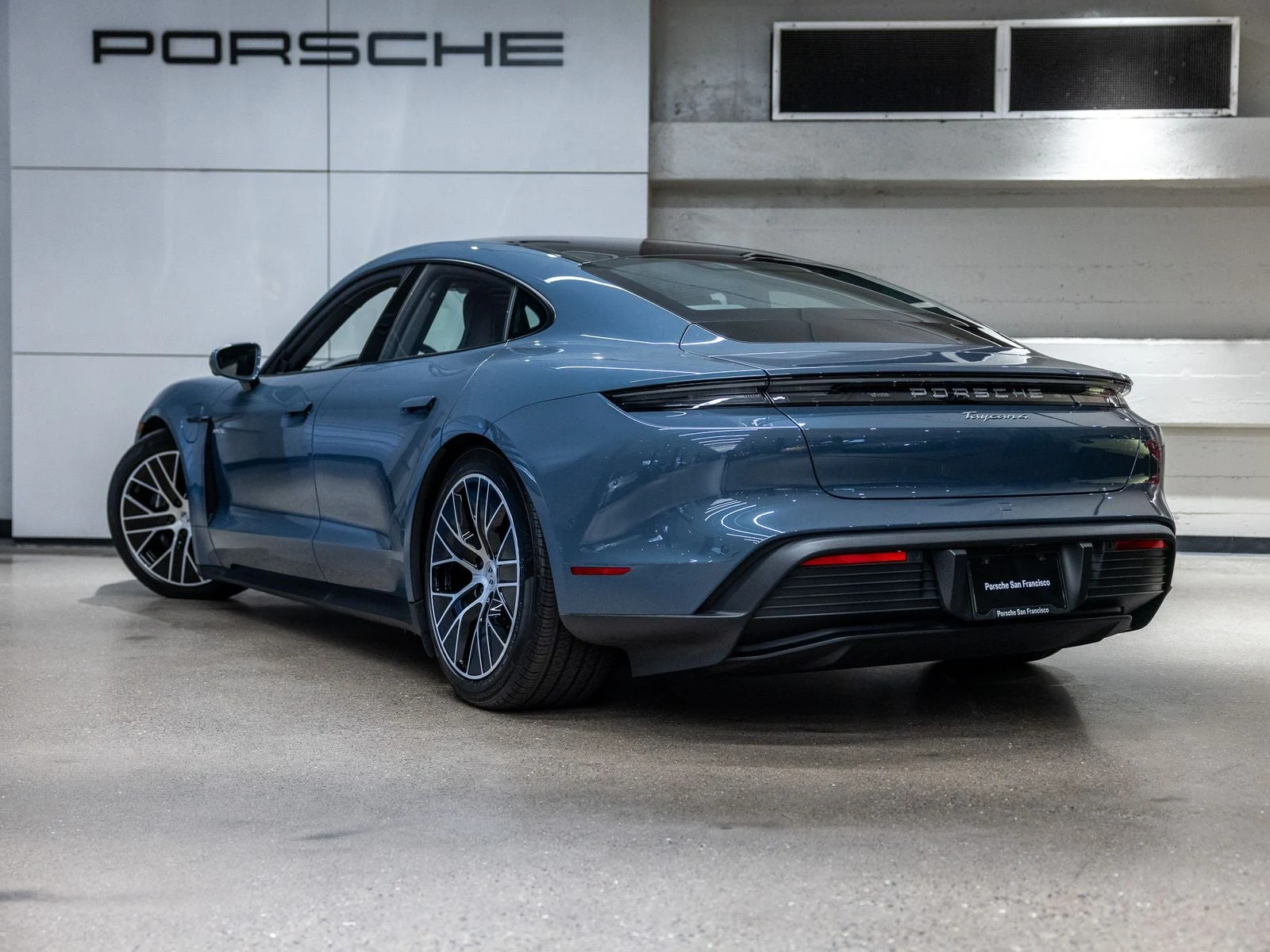 2025 Porsche Taycan 4 Sedan (2025 Update), 3/20