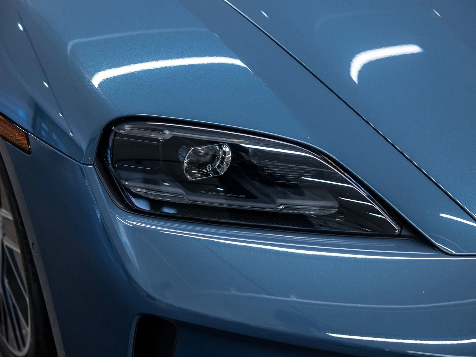 2025 Porsche Taycan 4 Sedan (2025 Update), 13/20