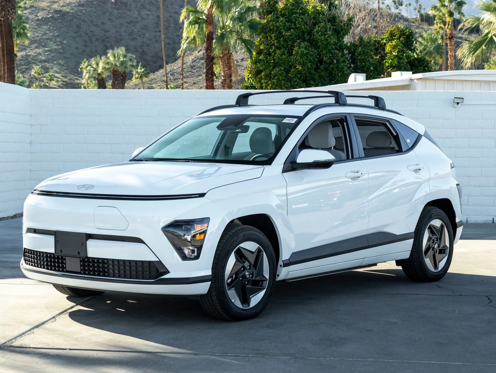 Hyundai Kona Electric SEL (SX2) · Atlas White · Indigo Auto Group