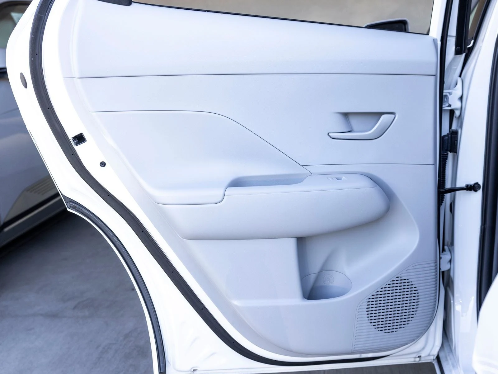 2025 Hyundai Kona Electric SEL (SX2), 20/20