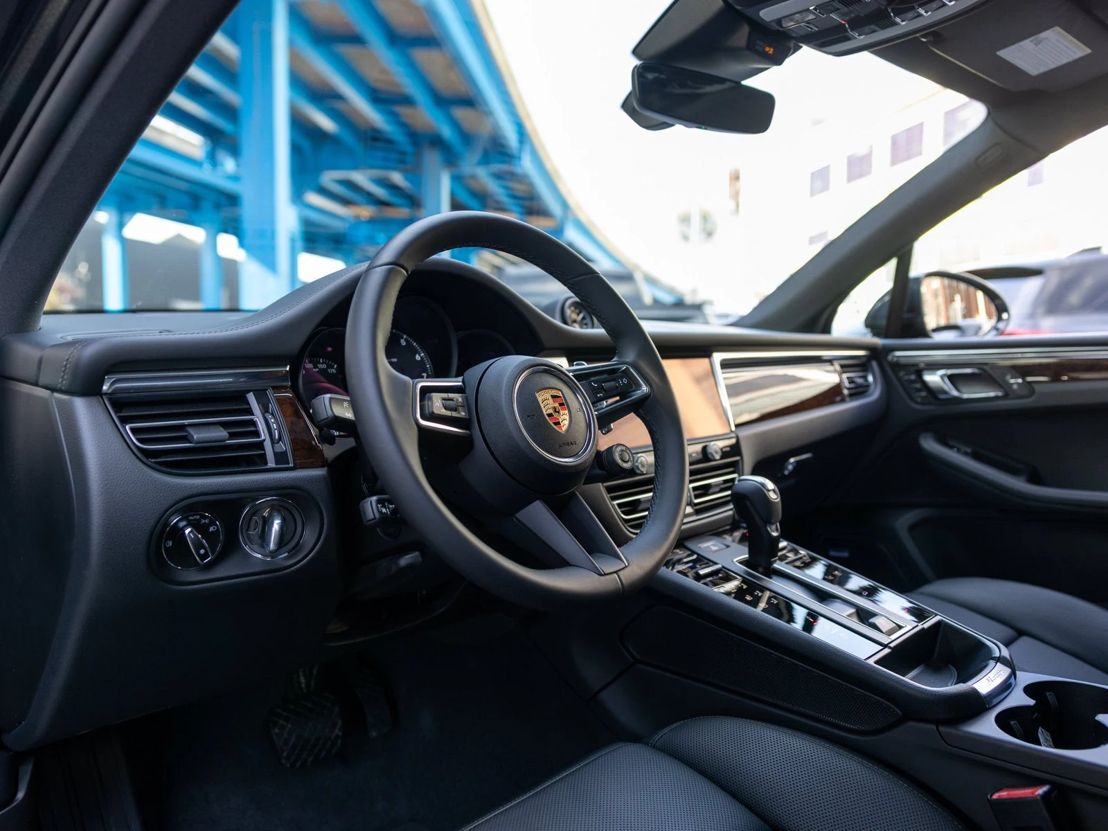 2025 Porsche Macan (95B), 4/20