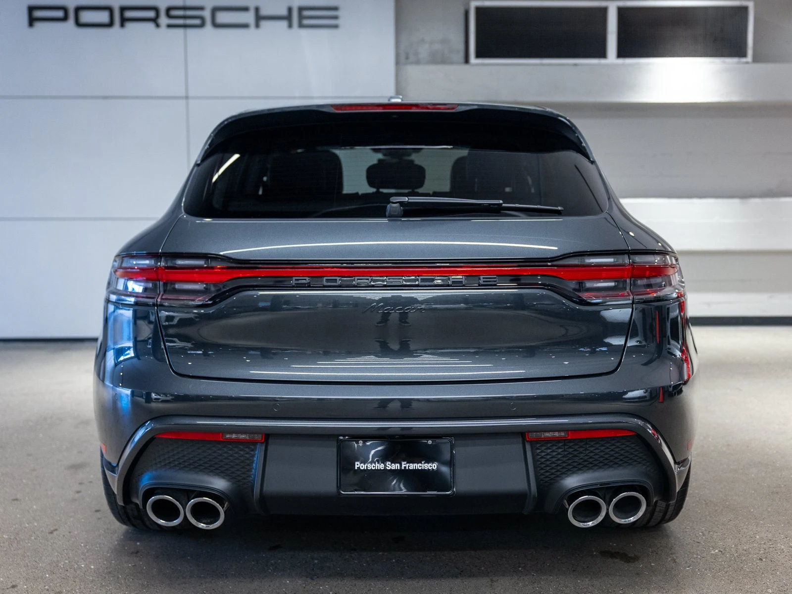 2025 Porsche Macan (95B), 7/20