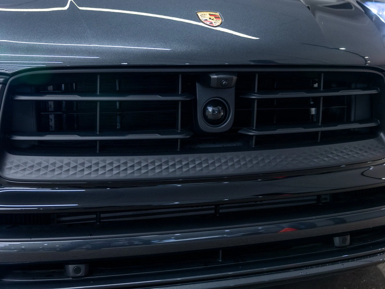 2025 Porsche Macan (95B), 18/20