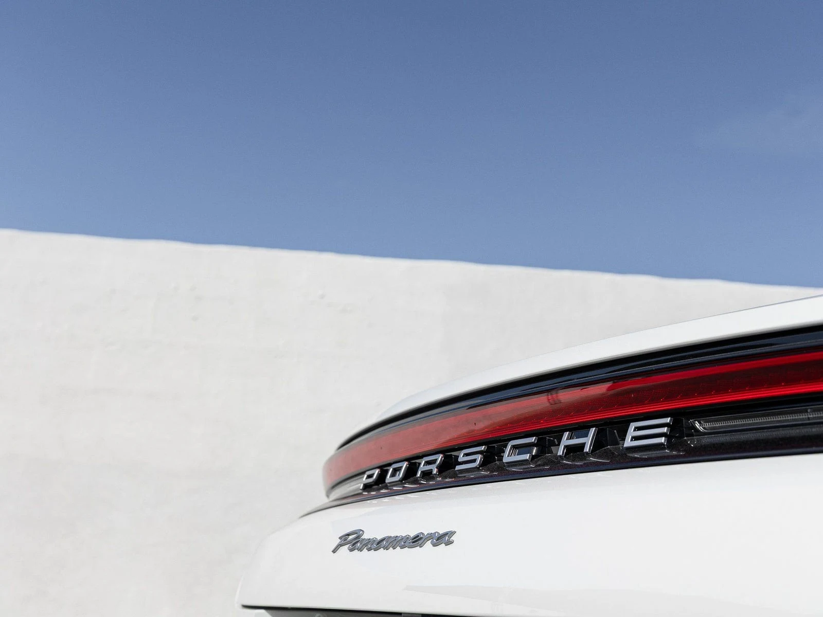 2025 Porsche Panamera (976), 12/20