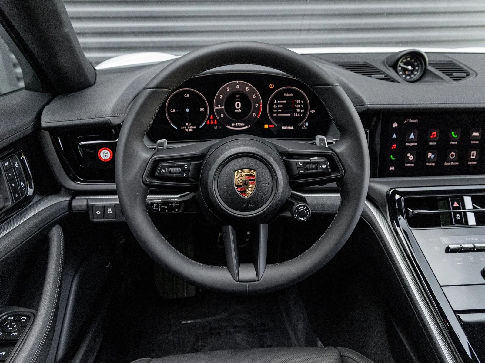 2025 Porsche Panamera (976), 17/20