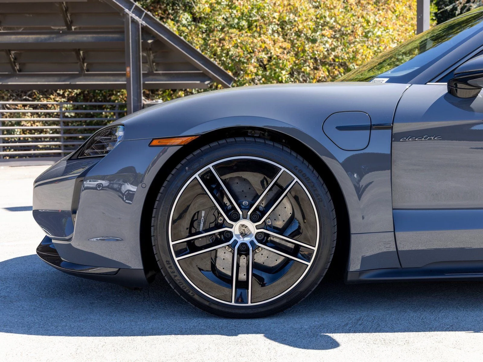 2025 Porsche Taycan Turbo S (2025 Update), 17/20