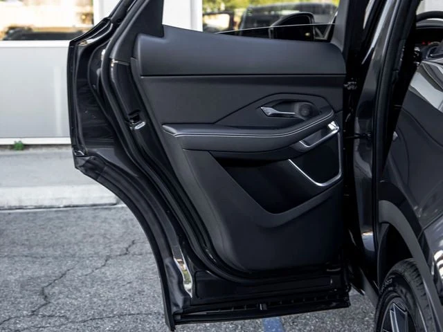 2024 Jaguar E-Pace P250 R-Dynamic SE (X540), 19/20