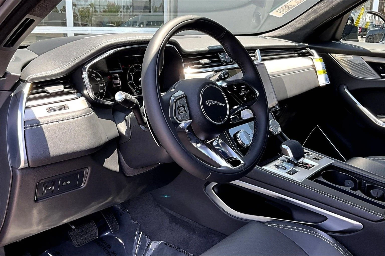 2026 Jaguar F-Pace P400 R-Dynamic S (X761), 6/13
