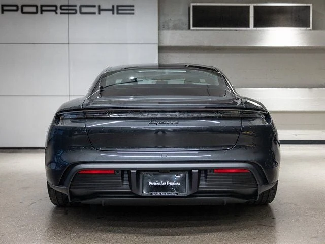 2025 Porsche Taycan 4 Sedan (2025 Update), 17/20