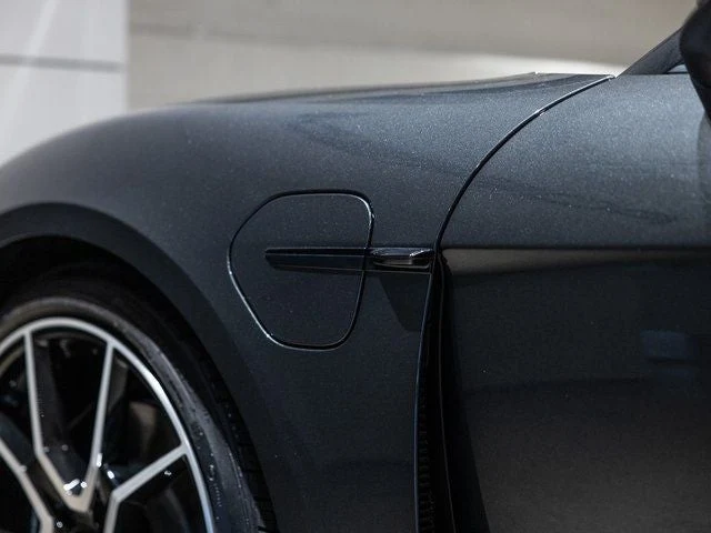 2025 Porsche Taycan 4 Sedan (2025 Update), 20/20