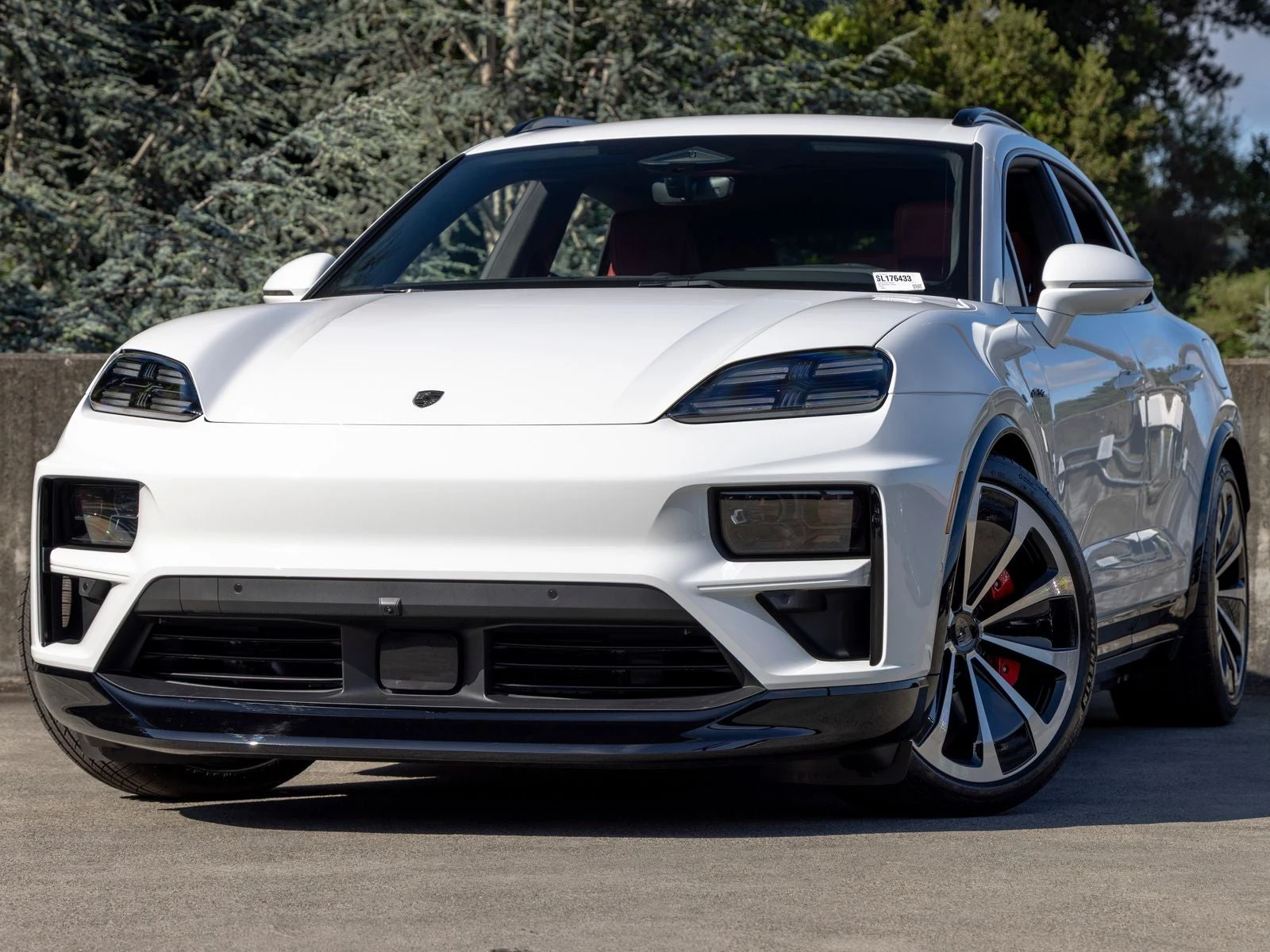 Porsche Macan Turbo Electric (XAB) · white · Indigo Auto Group