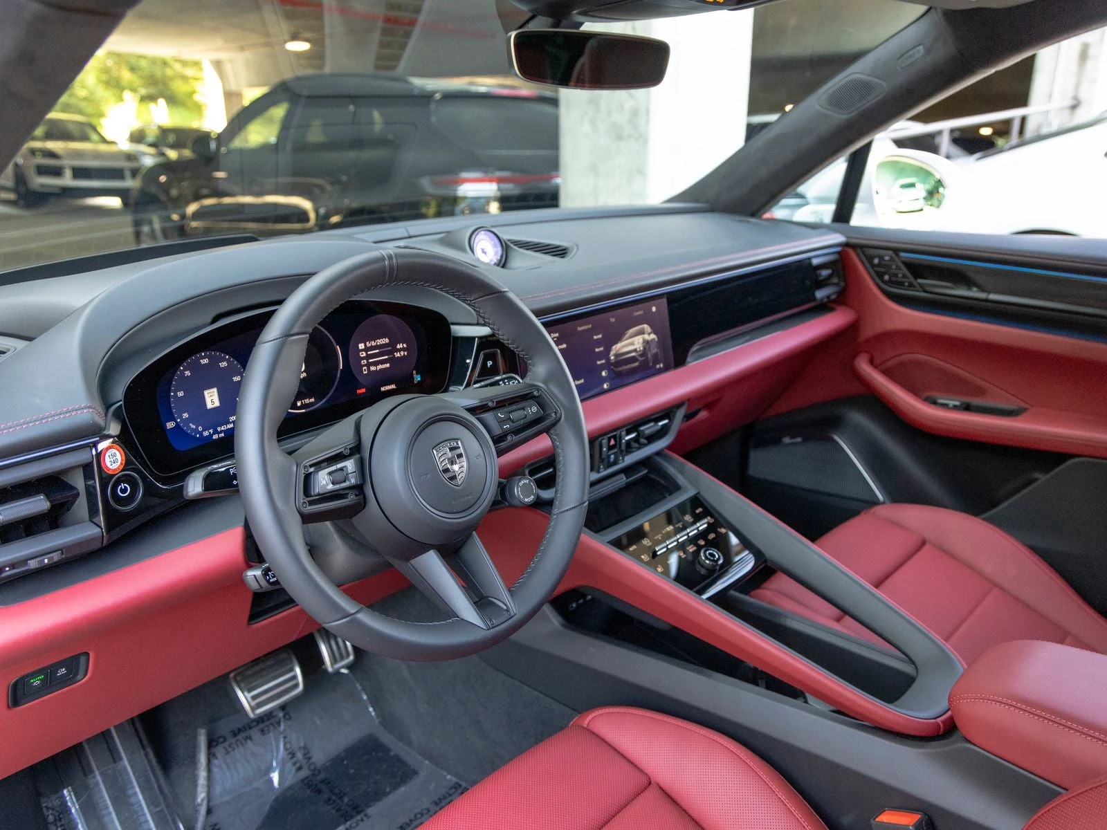 2025 Porsche Macan Turbo Electric (XAB), 4/20