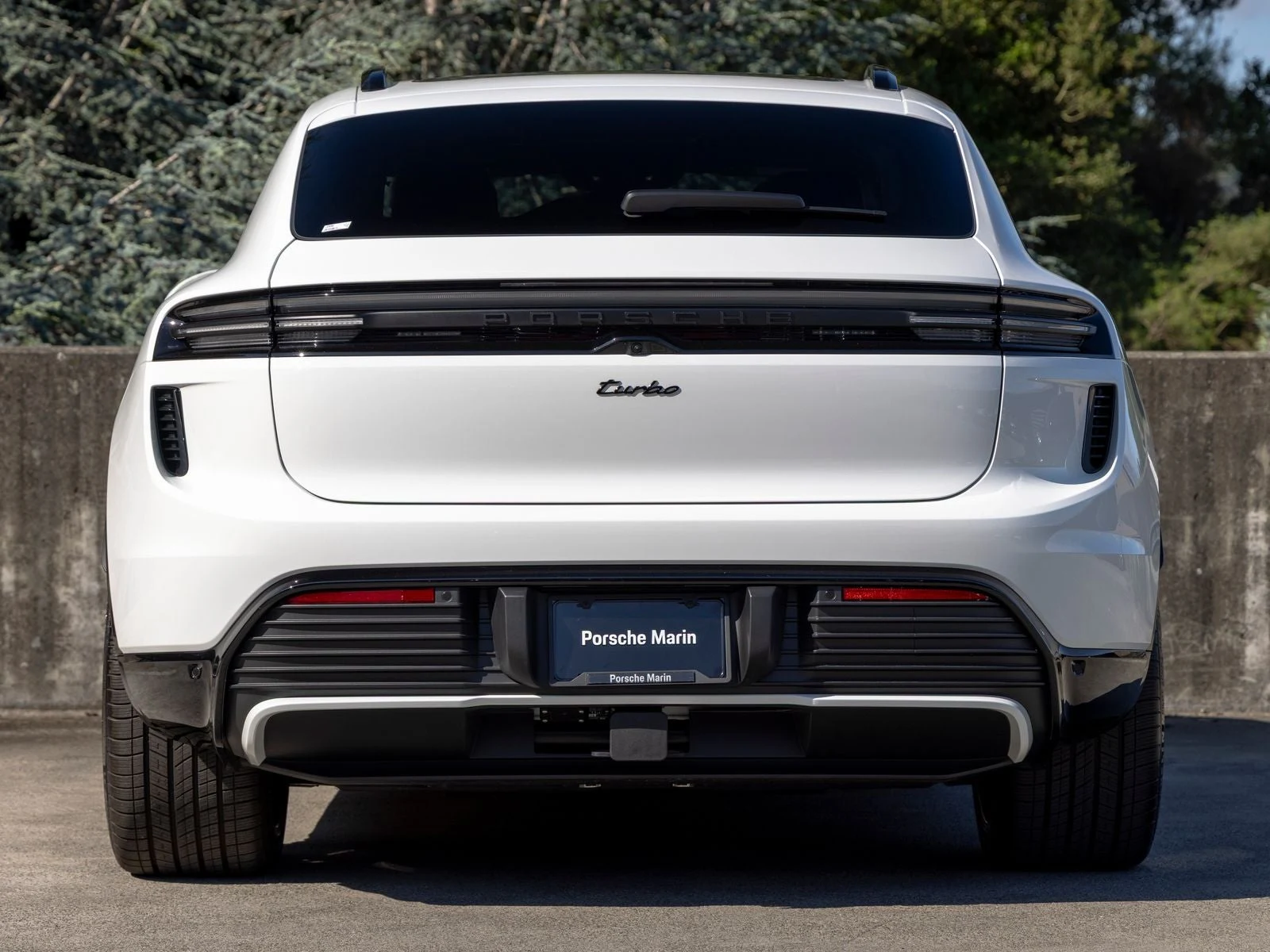 2025 Porsche Macan Turbo Electric (XAB), 10/20