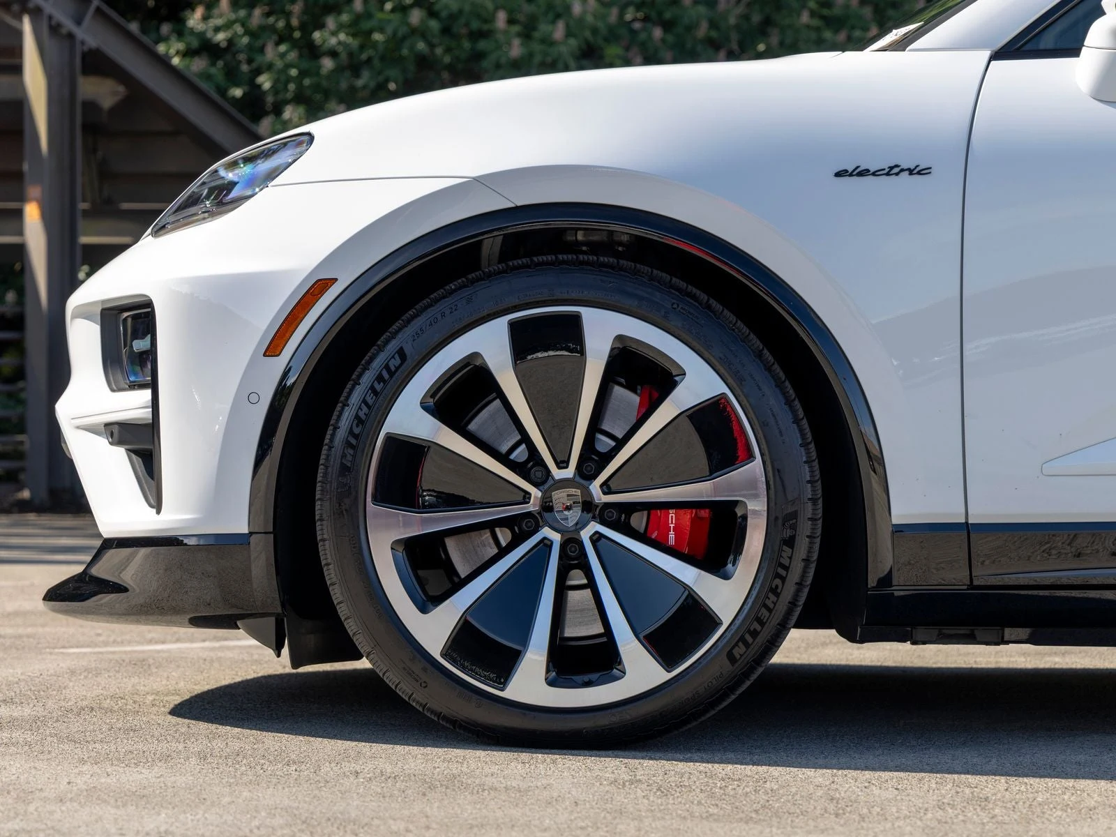 2025 Porsche Macan Turbo Electric (XAB), 13/20