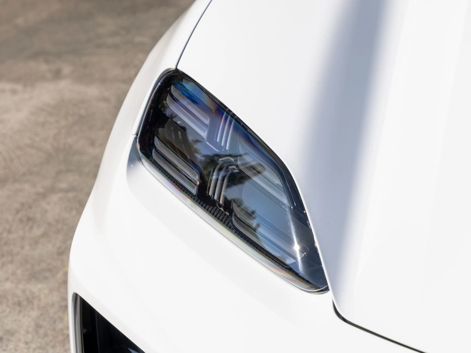 2025 Porsche Macan Turbo Electric (XAB), 14/20