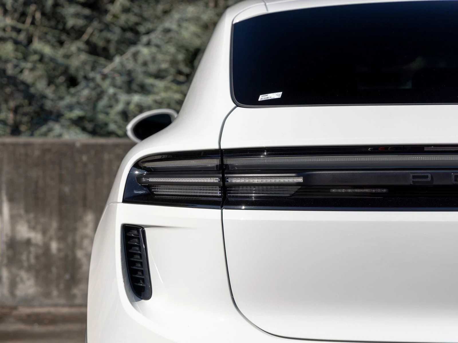 2025 Porsche Macan Turbo Electric (XAB), 20/20