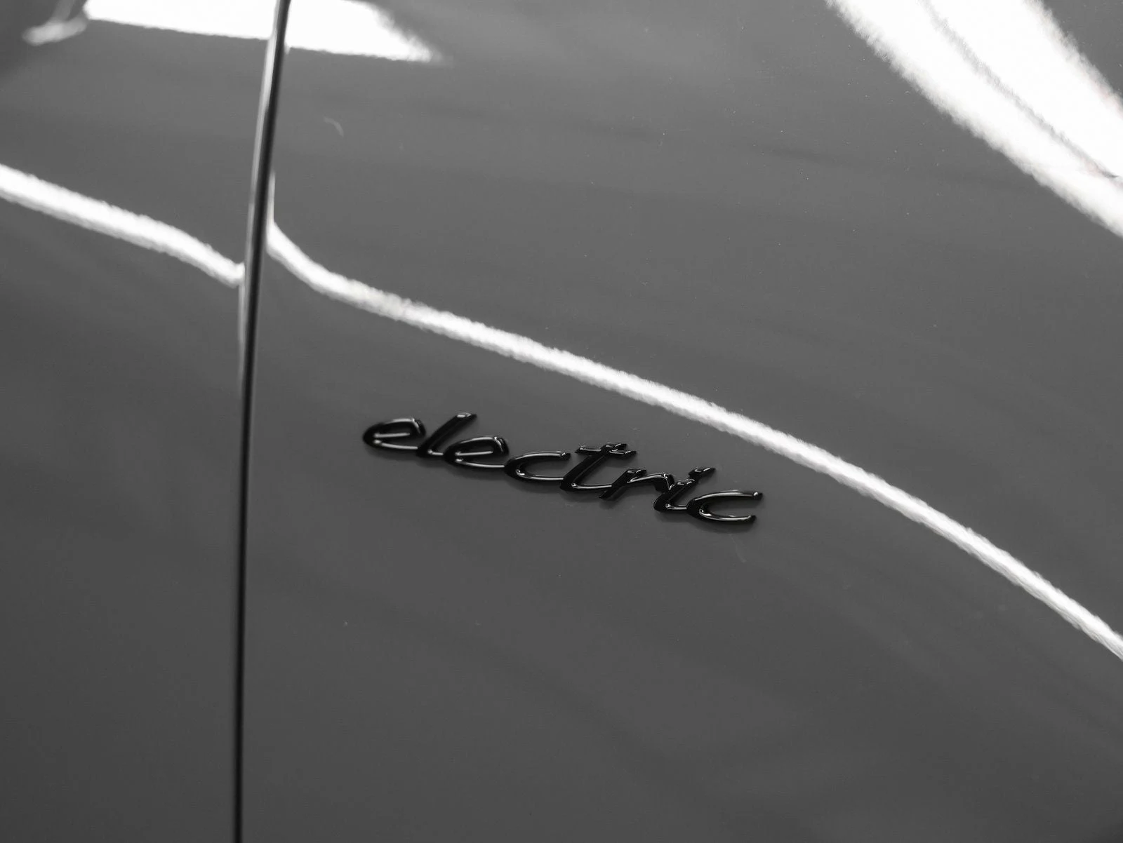2025 Porsche Macan 4S Electric (XAB), 14/20