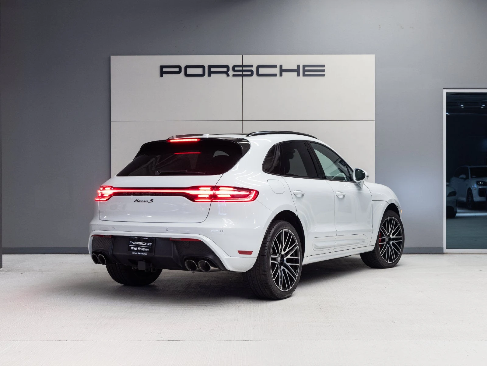 2026 Porsche Macan S (95B), 7/20