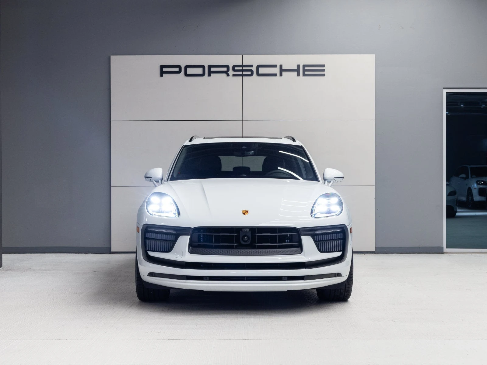 2026 Porsche Macan S (95B), 10/20
