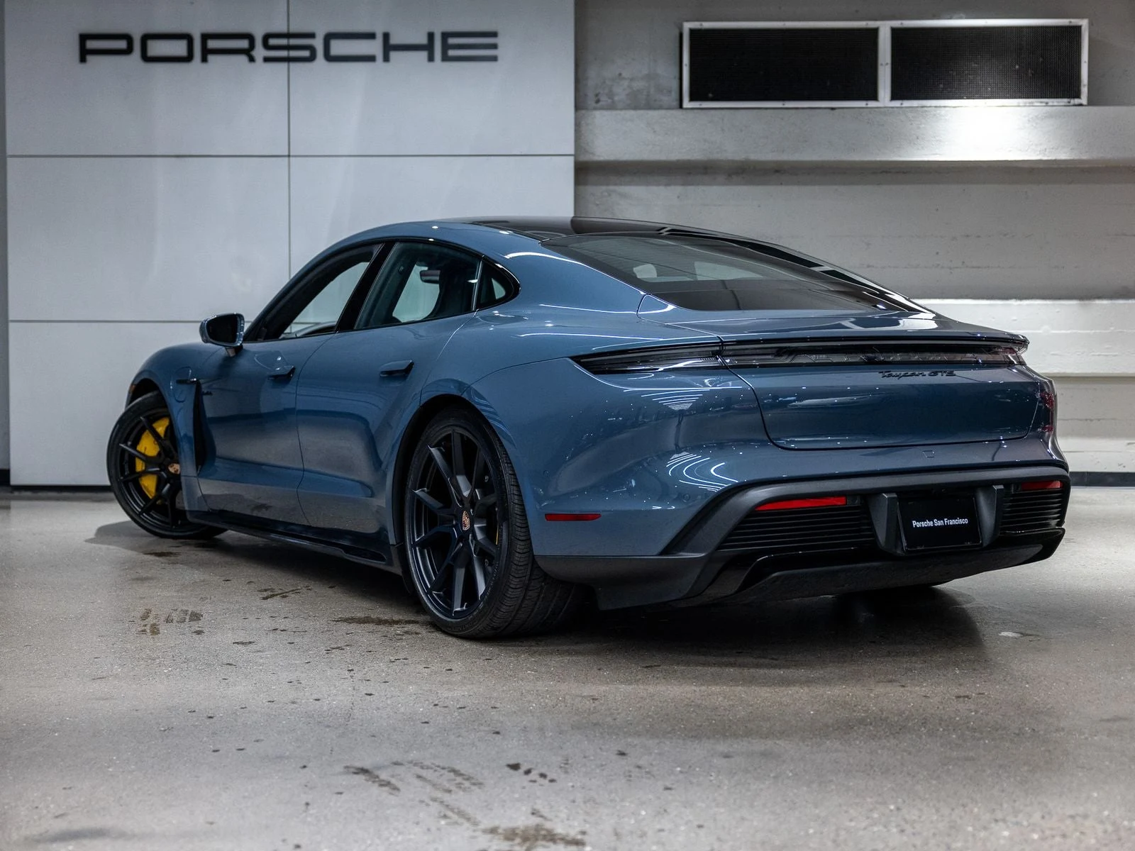 2026 Porsche Taycan GTS (2025 Update), 3/20