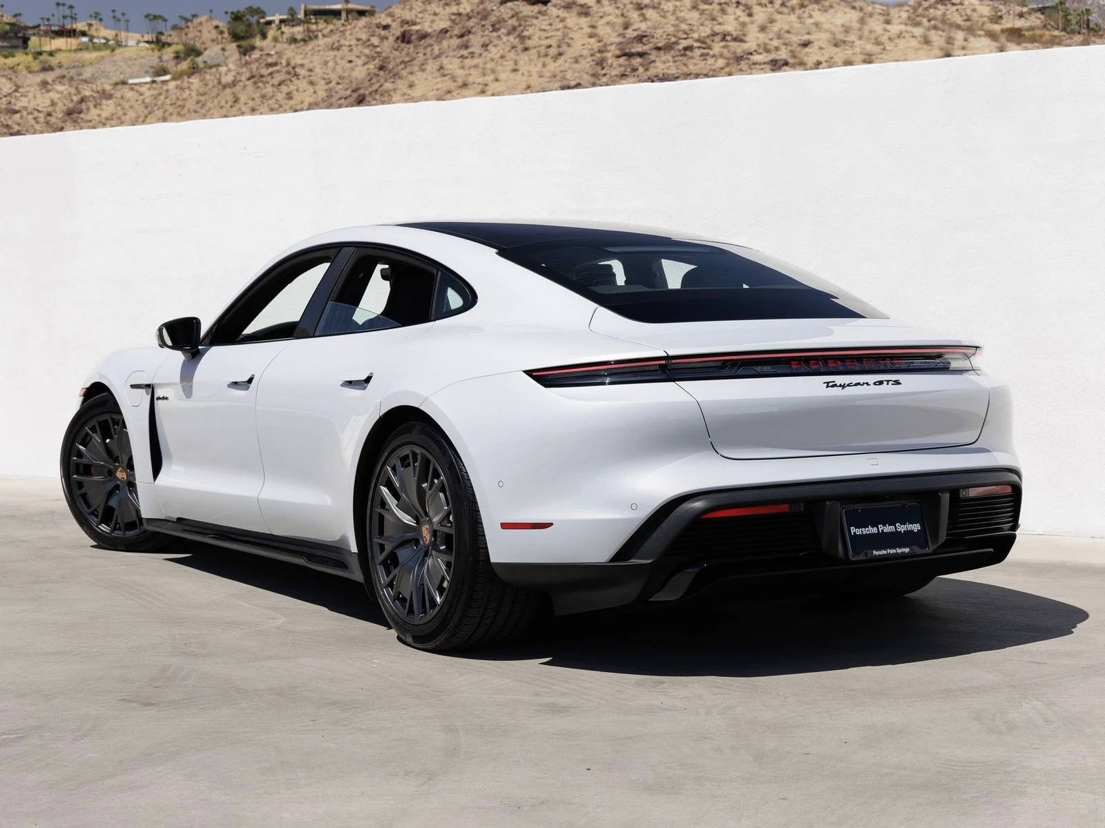2026 Porsche Taycan GTS (2025 Update), 3/20