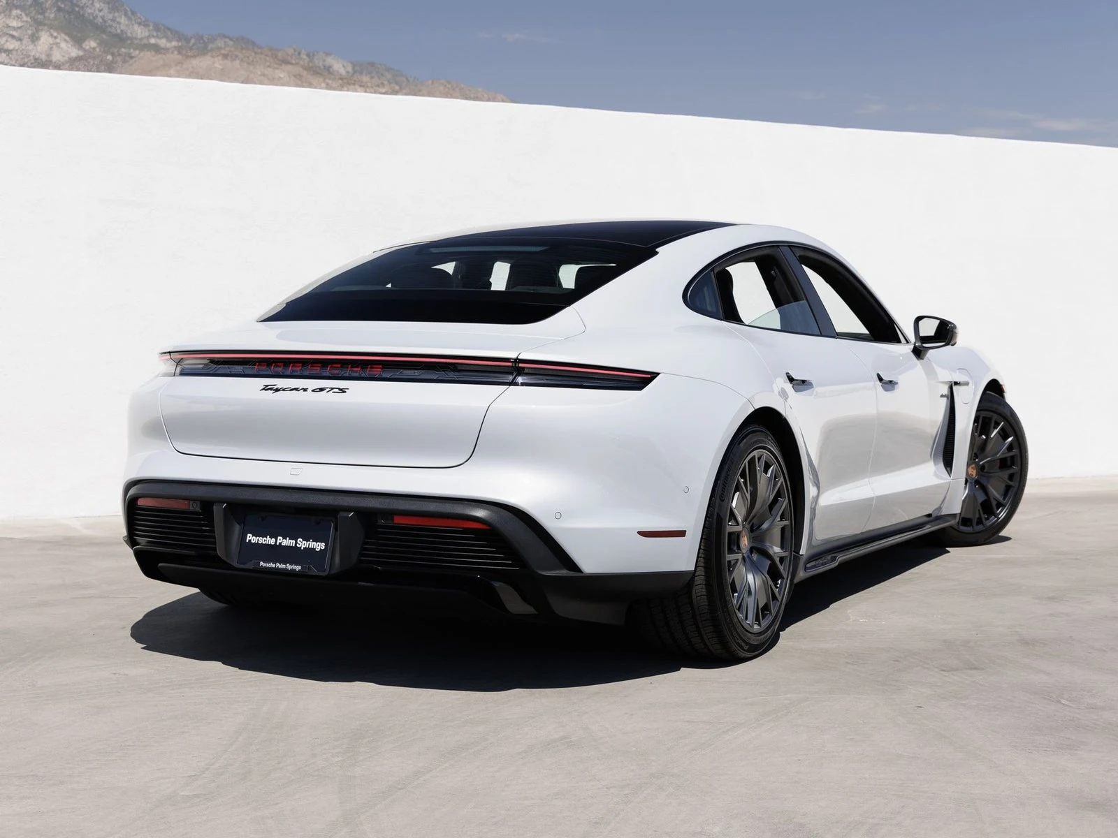 2026 Porsche Taycan GTS (2025 Update), 7/20