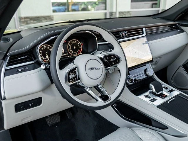 2026 Jaguar F-Pace P250 R-Dynamic S (X761), 16/20